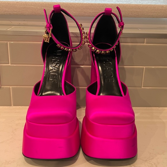 Versace Fuchsia Aevitas Single Platform Pumps - Picture 14 of 14